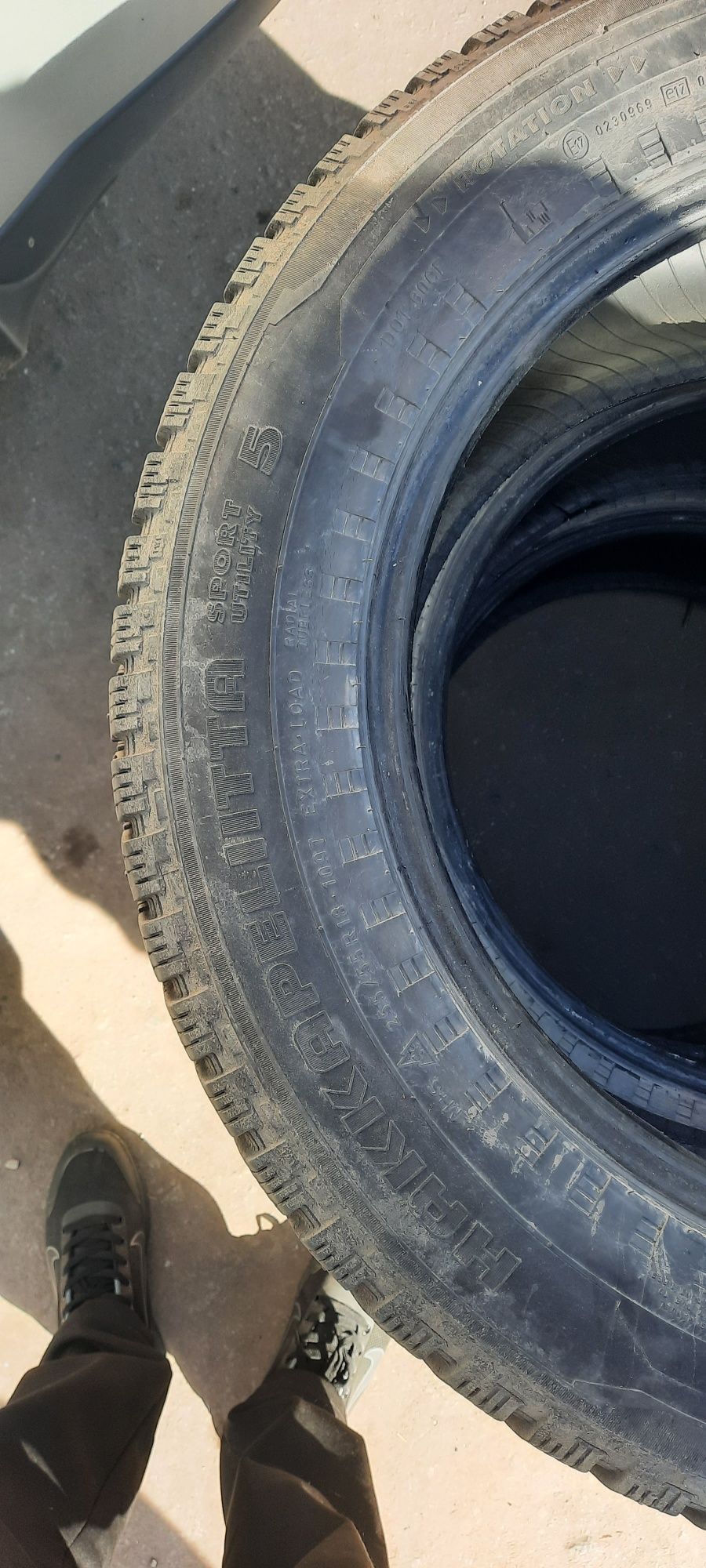 Продам зимнюю резину NOKIAN