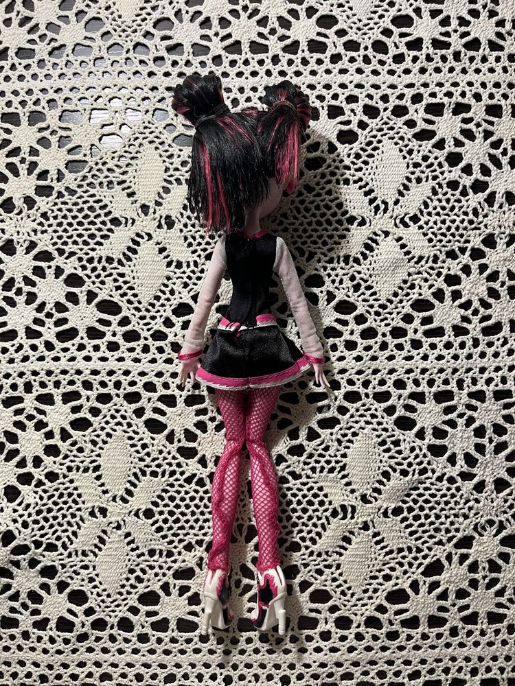 кукла монстр монстер хай monster high дракулаура draculaura