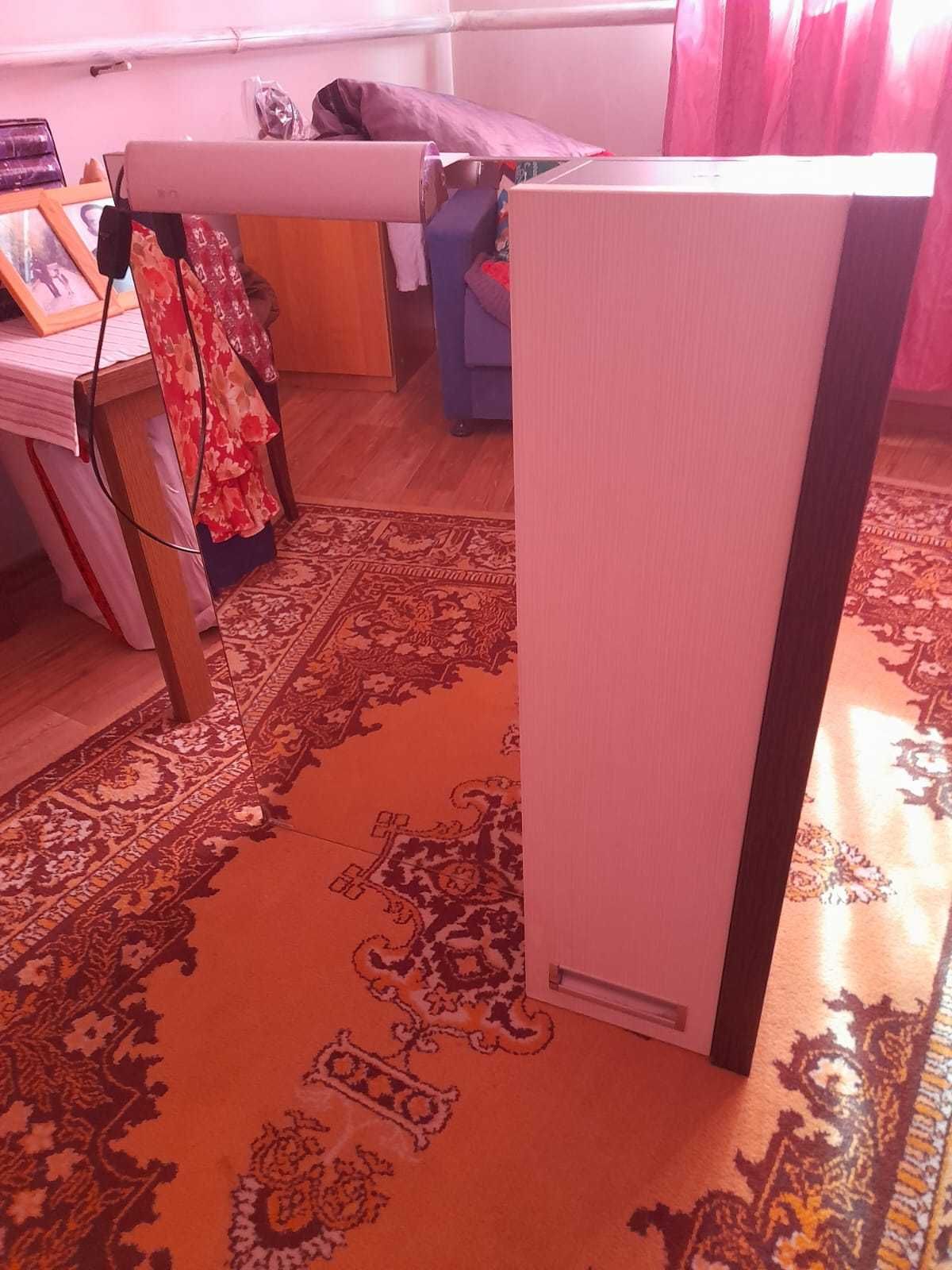 Полка в ванную комнату
