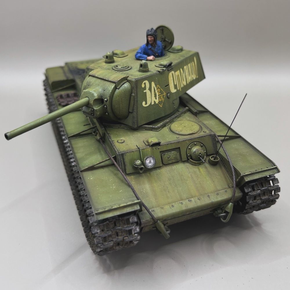 Готовая модель танка КВ-1. Tamiya 1/35.