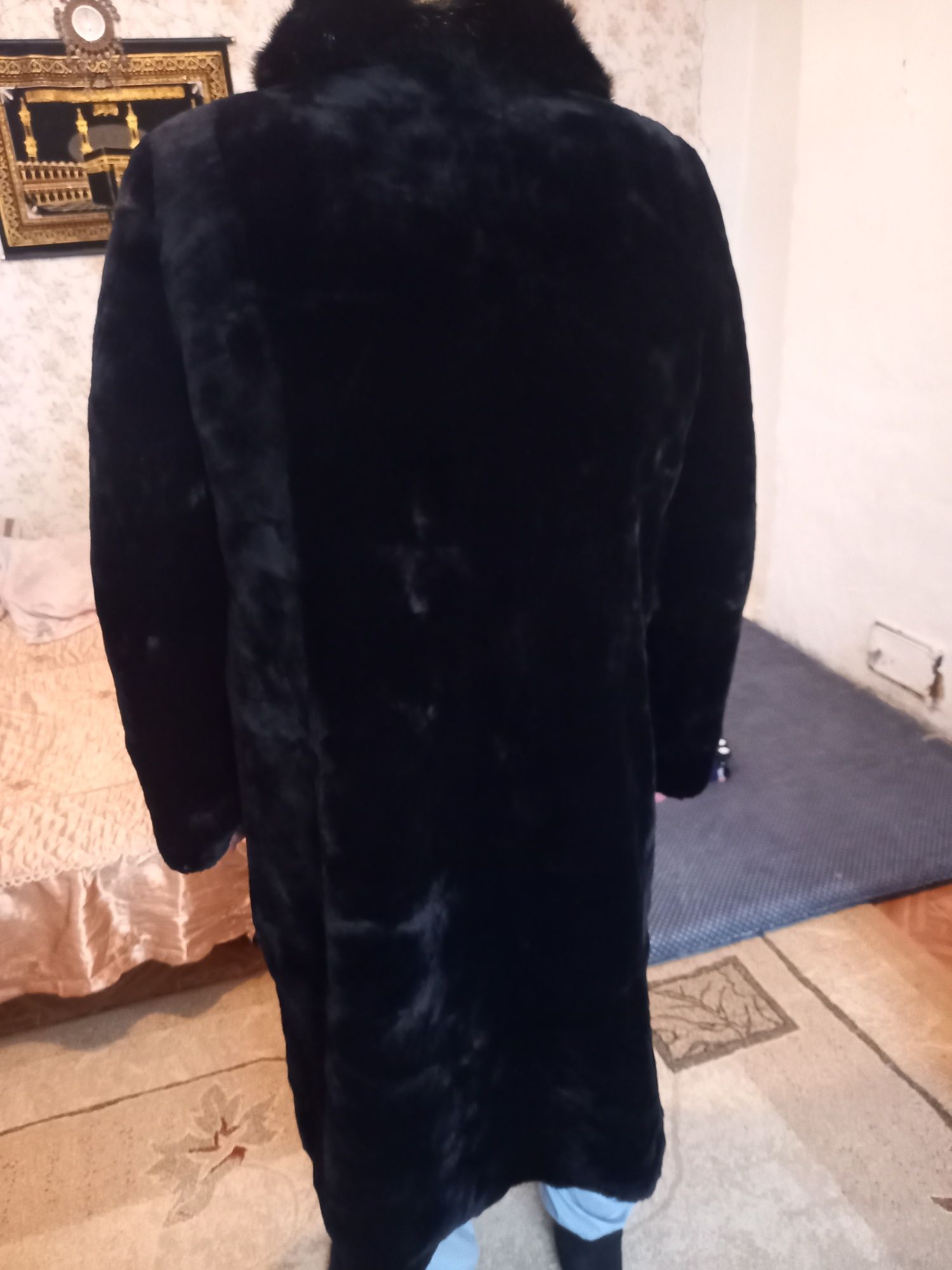 Продам новую шубу