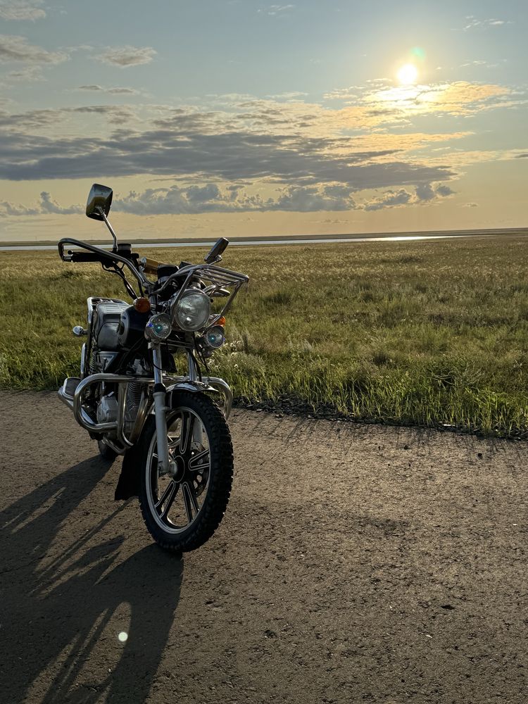 Продам мотоцикл LTM 200 B13 в хорошем состояний