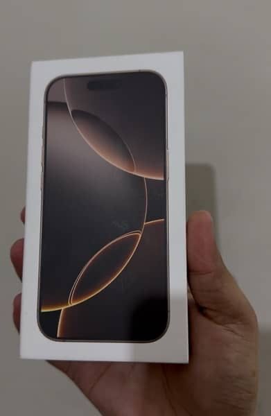 Продам Iphone 16 pro