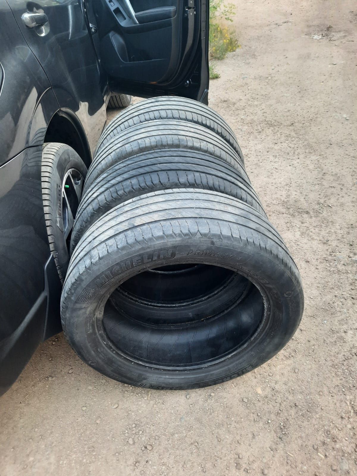 Продам шины r18 michelin
