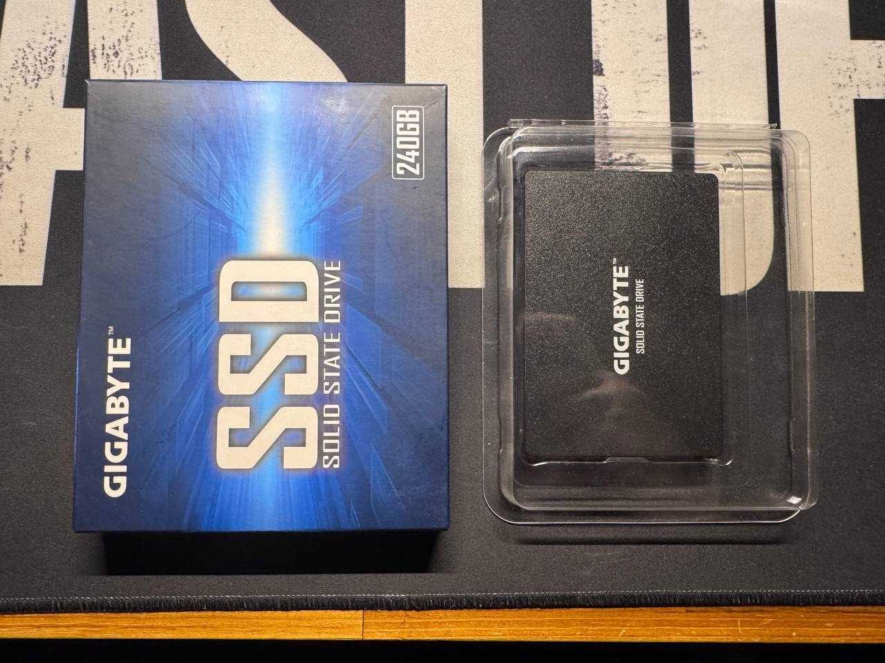 Продам SSD 240 ГБ Gigabyte (с коробкой)