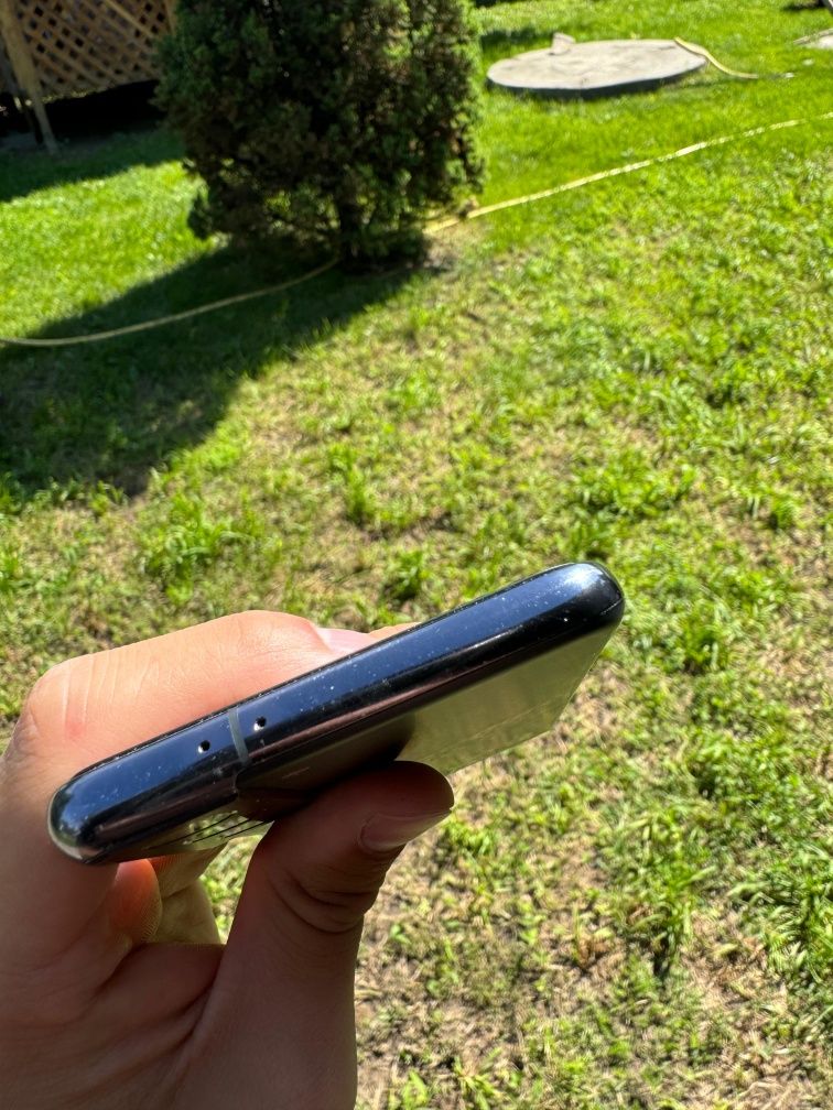 Samsung s21 5g..