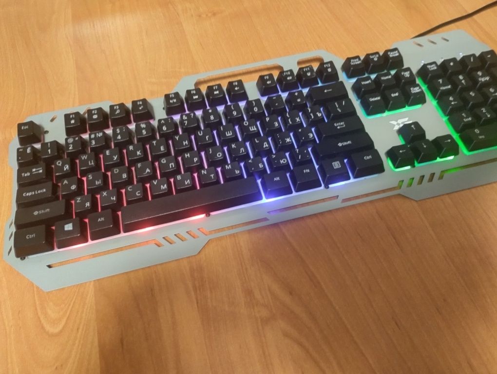 Клавиатура X - GAME Wizard.