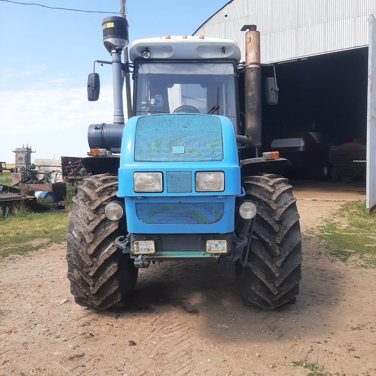 Продам трактор хтз -17221. В отличном. Т-150, рабочем состоянии.  2008