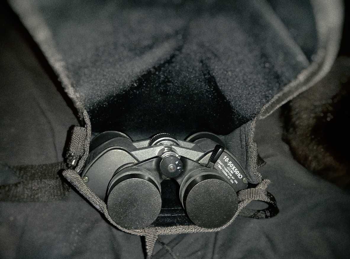 Бинокль Bushnell 10X zoom с сумкой, без кошки