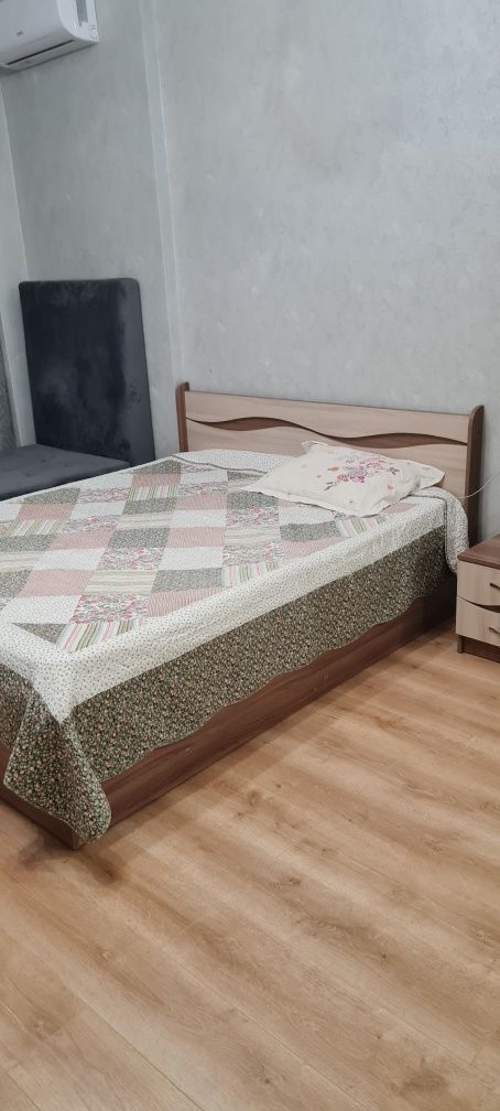 Продам 2х спальную кровать, 160×200 в отличном состоянии,  в подарок к