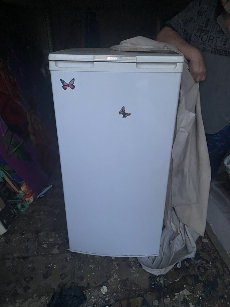 Продам нерабочий холодильник