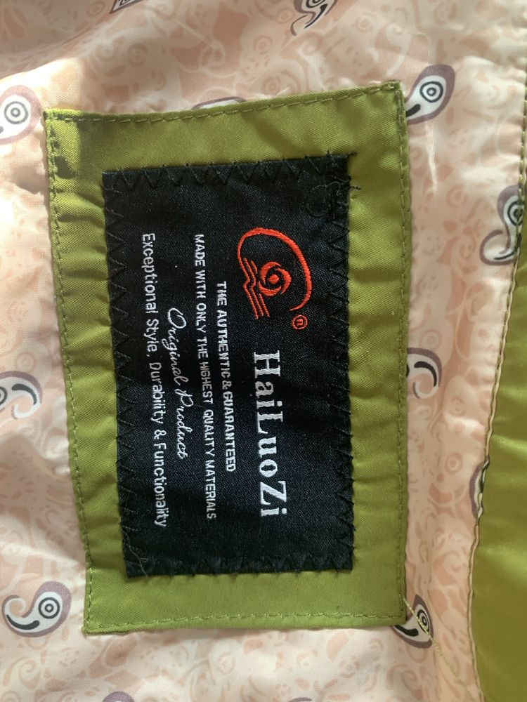 Продам женский пуховик 48 б/у . Торг