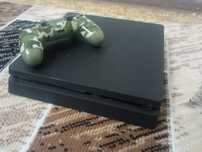 Продаю Play Station все провода с собой, 2 джойстика.
