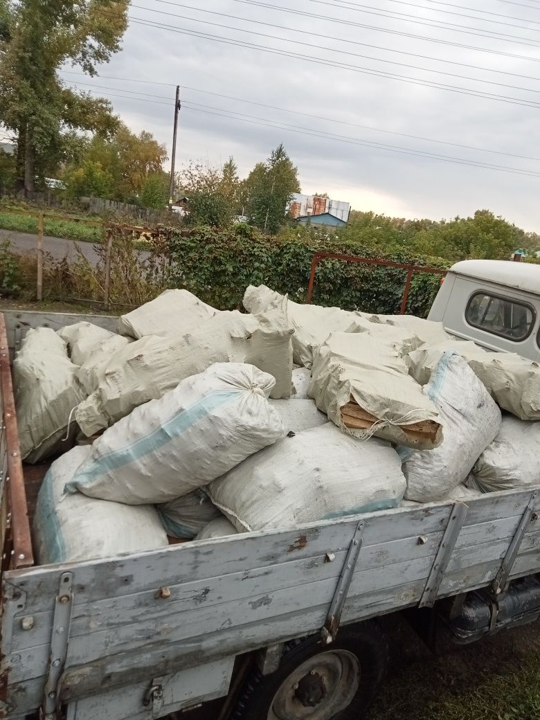 Уголь дрова 1500тг.песок КЗ щебень 800тг.