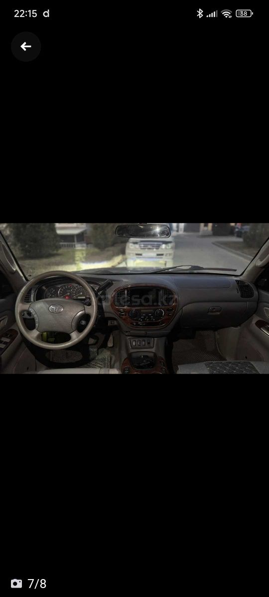 Toyota Sequoia 2004