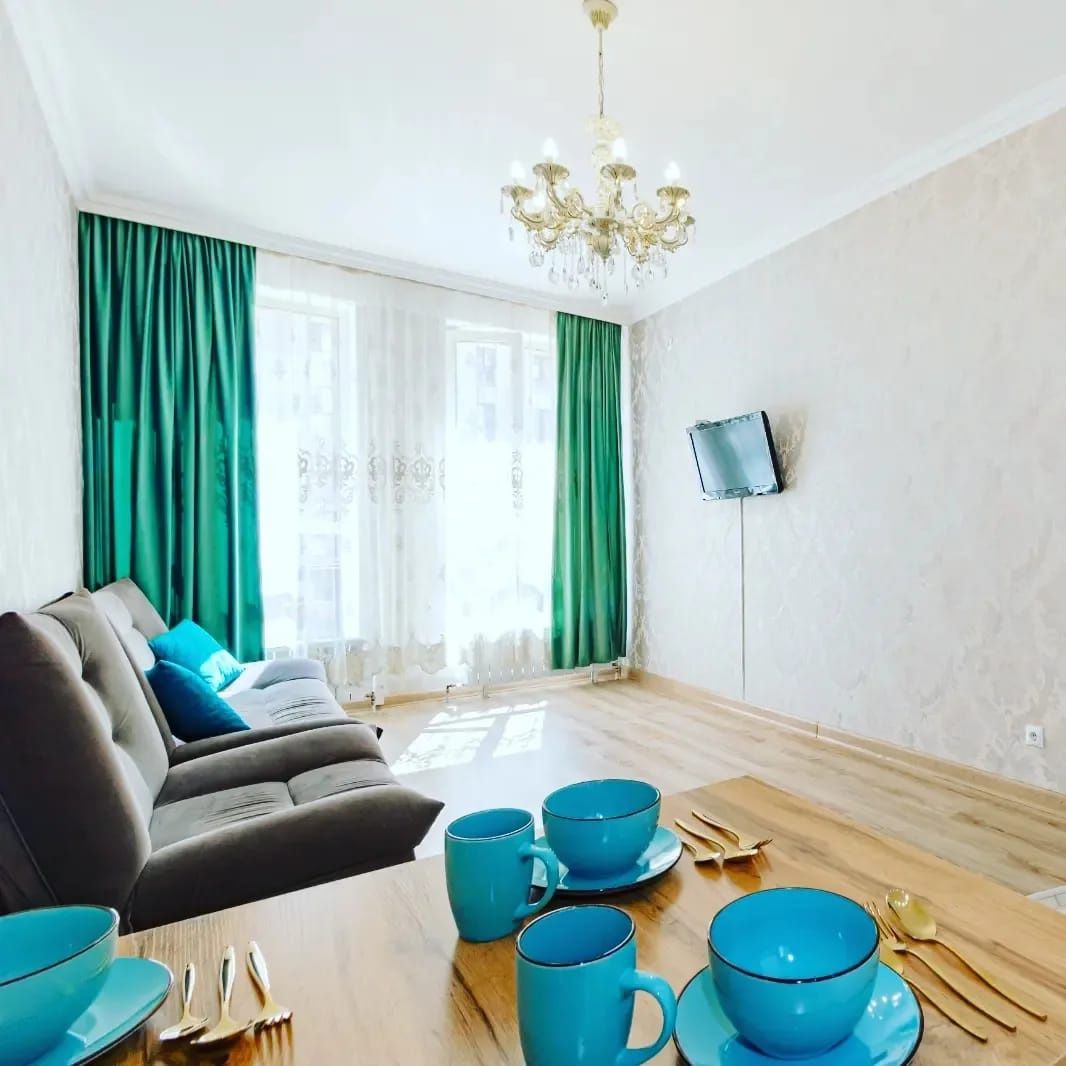 Суточная 2 комн квартира,Promenade