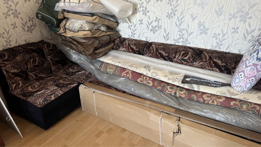 Шести секционный диван уголок