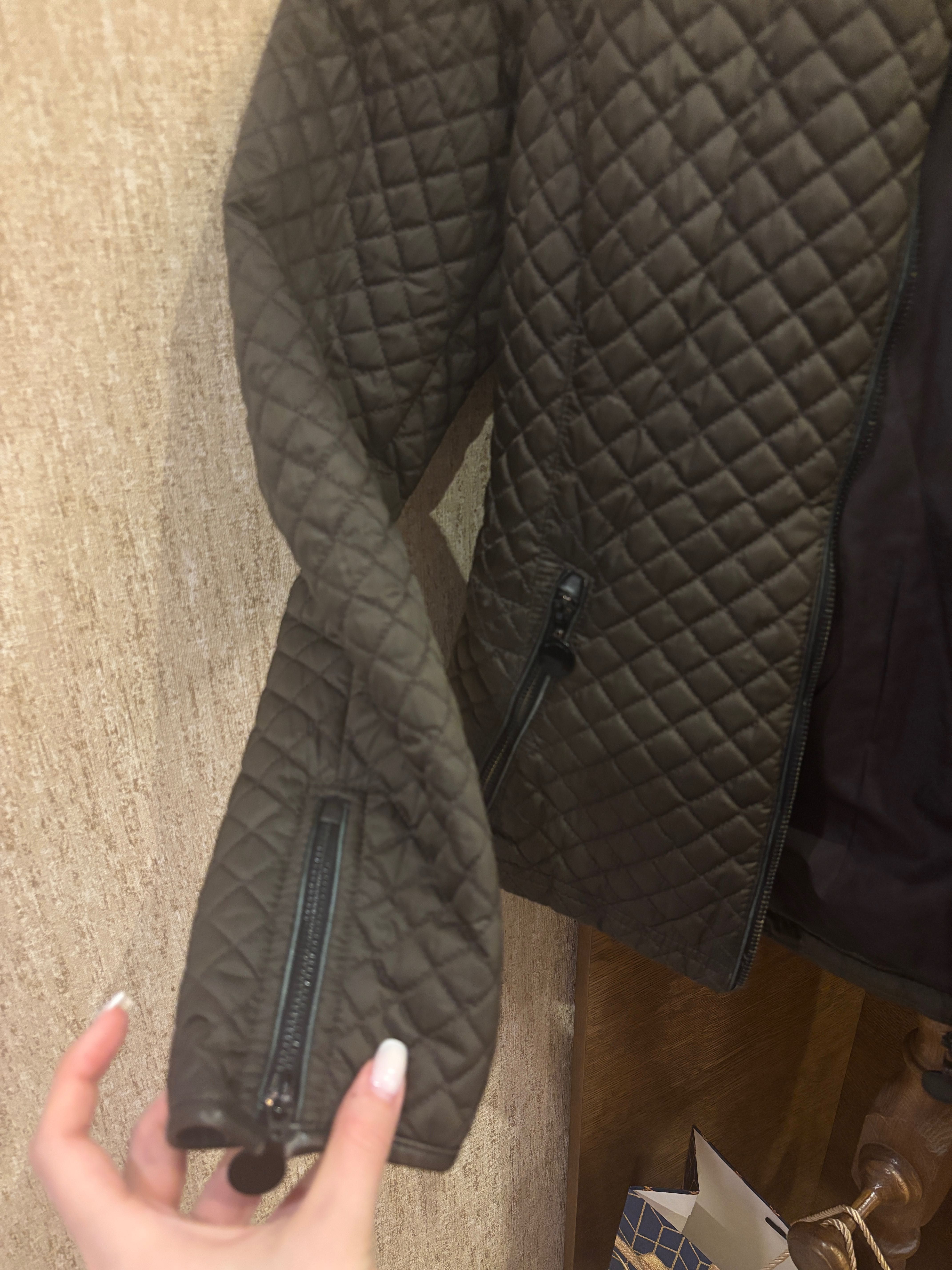 ОКОНЧАТЕЛЬНО ЗА 6000, Женская весенняя-осенняя куртка Massimo Dutti