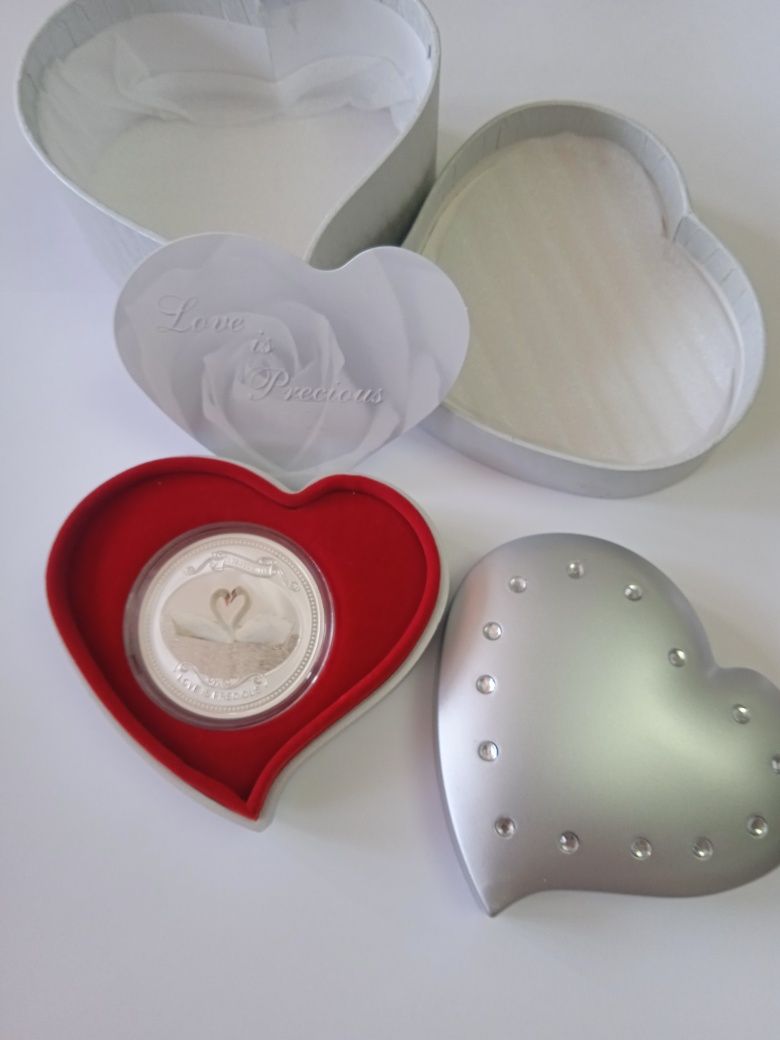 Лебеди / Любовь бесценна (Love is Precious) 2008 r. 1 oz Серебряная