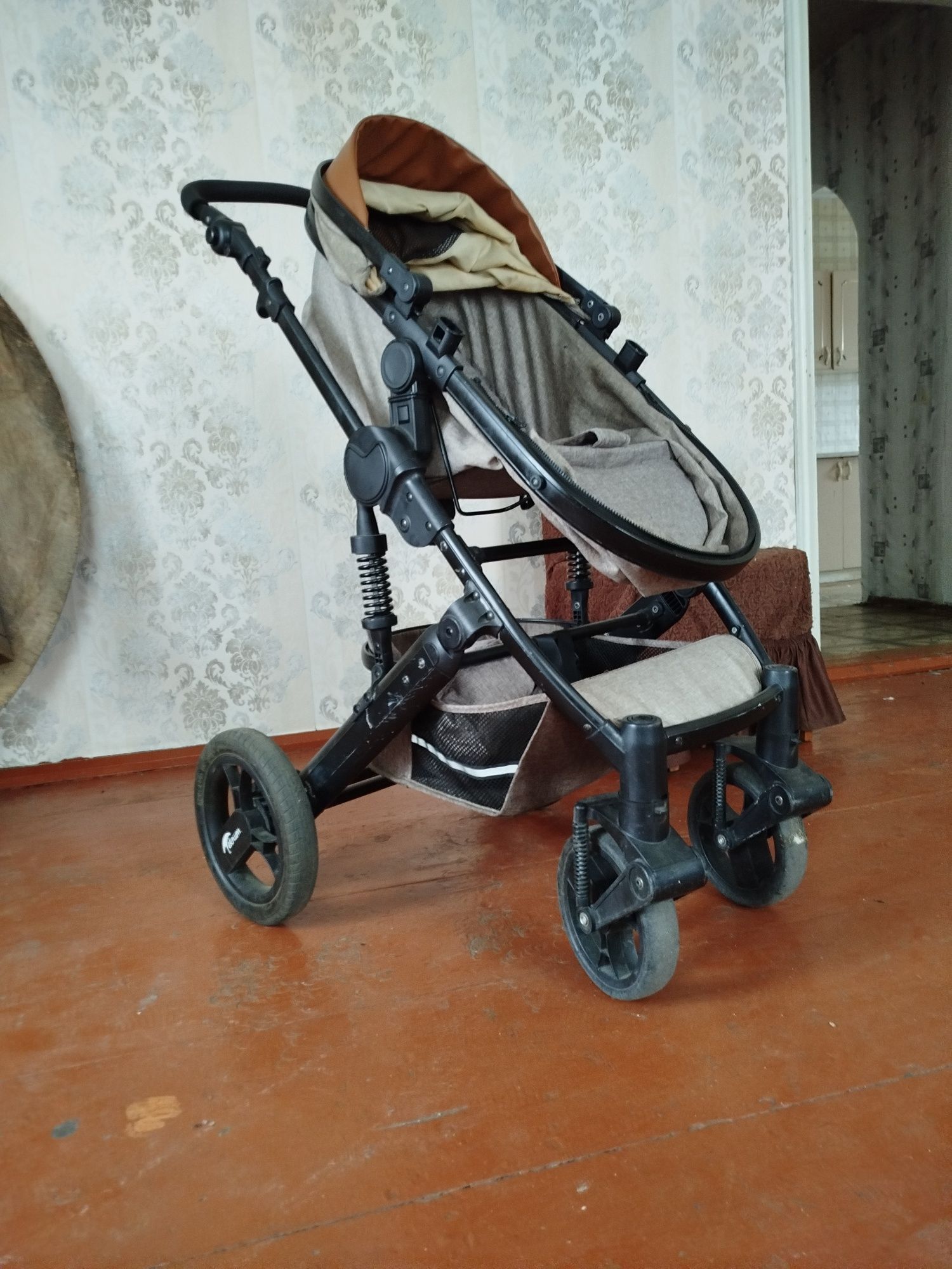 Продам многофункциональную коляску.