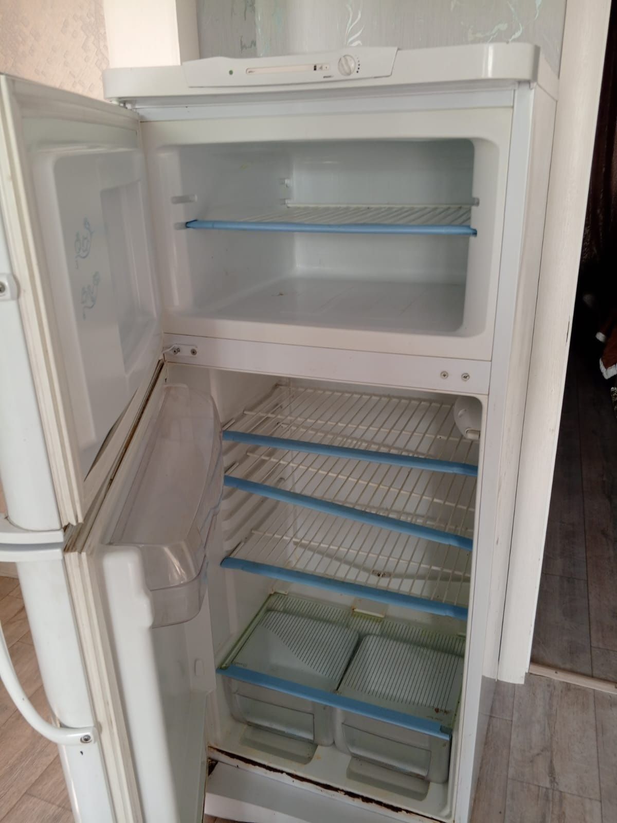 Продам холодильник!