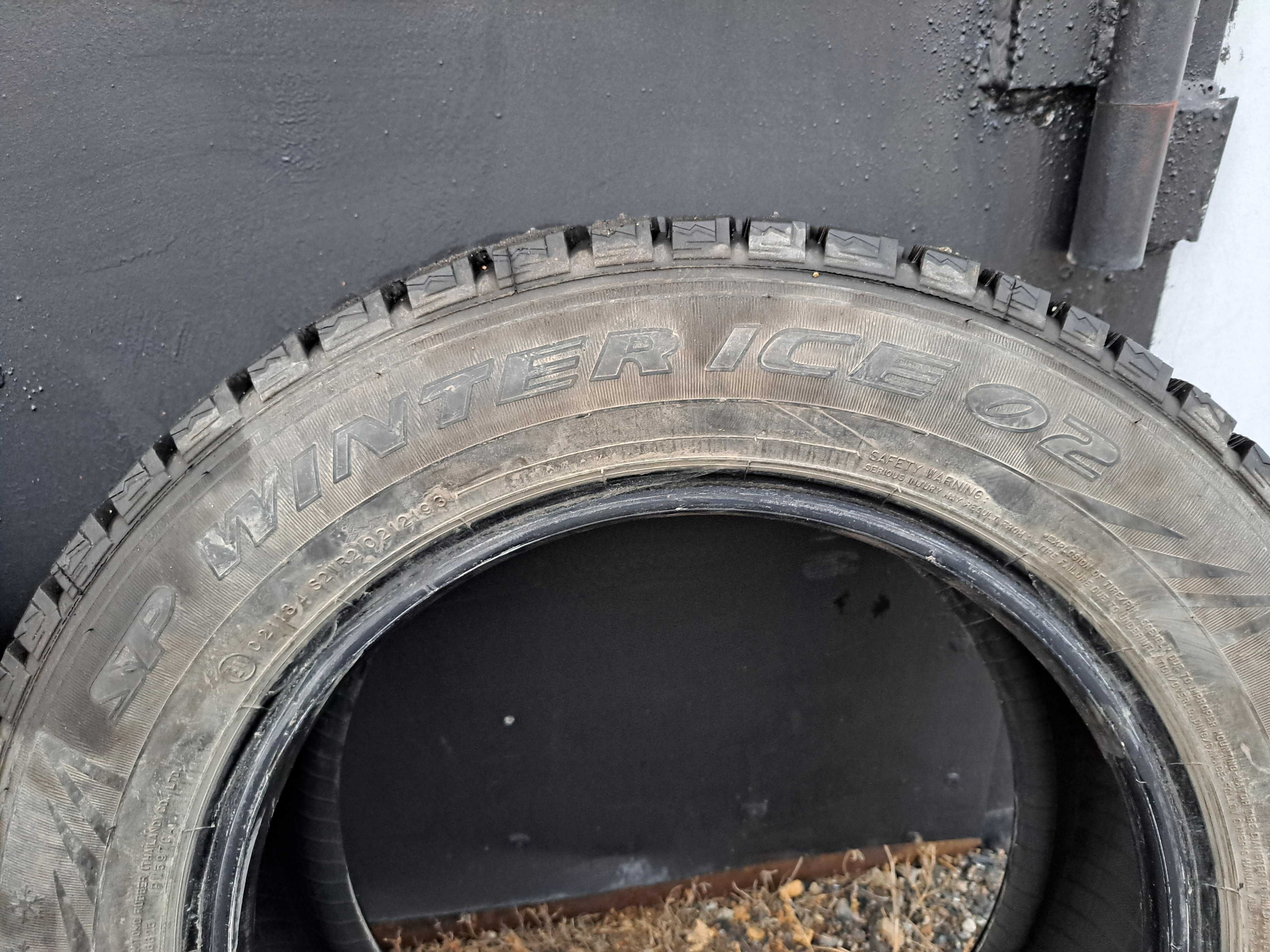Зимние шины Dunlop б/у шипы