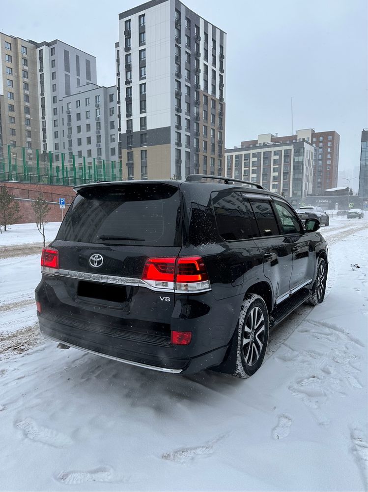 Land Cruiser 200 с водителем. Аренда авто. Прокат авто. Вип такси.