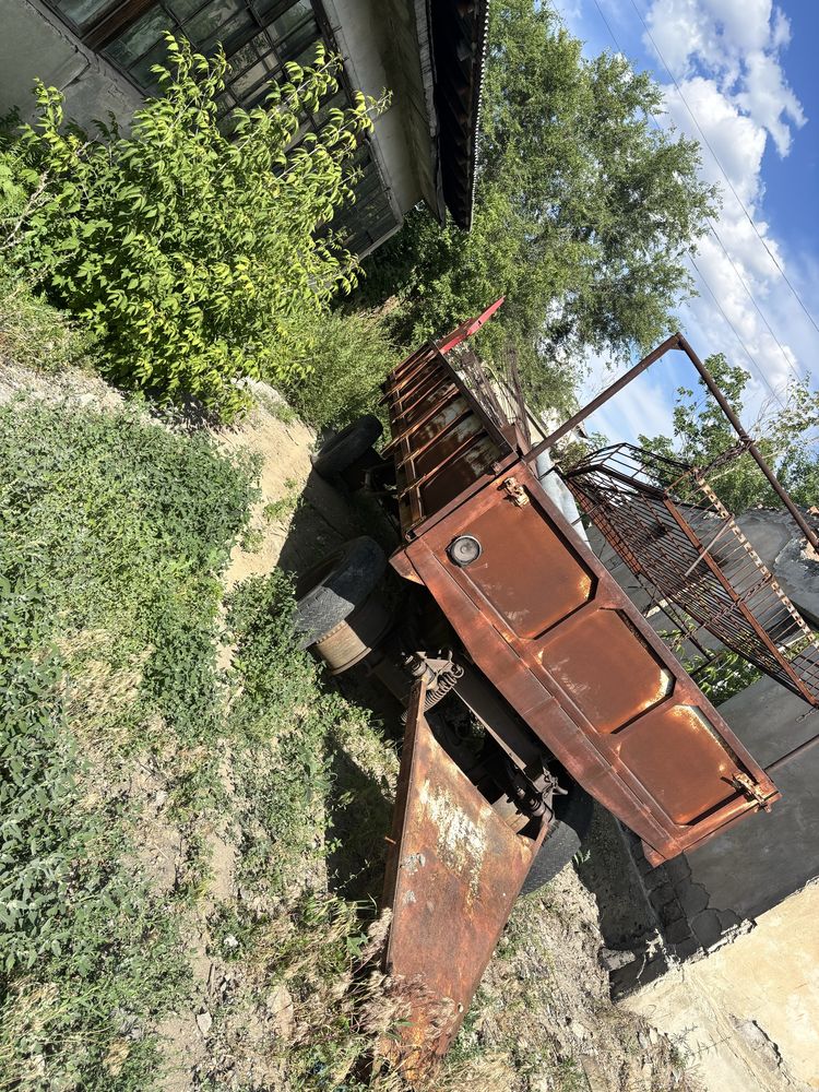 Продам прицеп от камаза