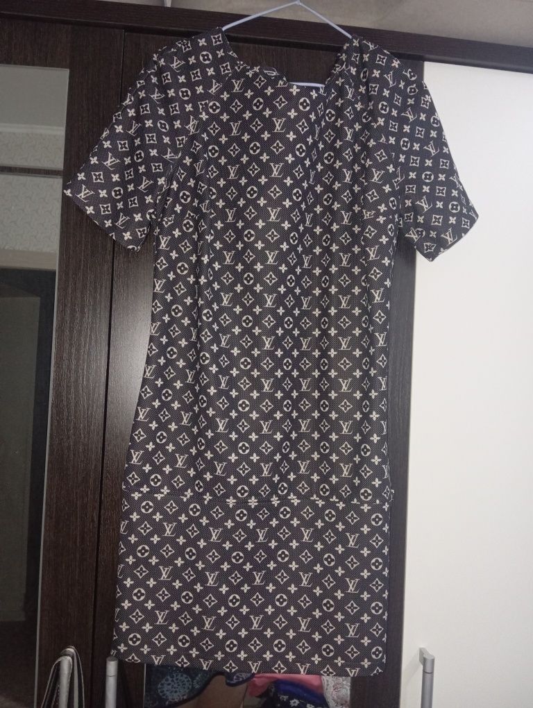 Продам разные красивые платья