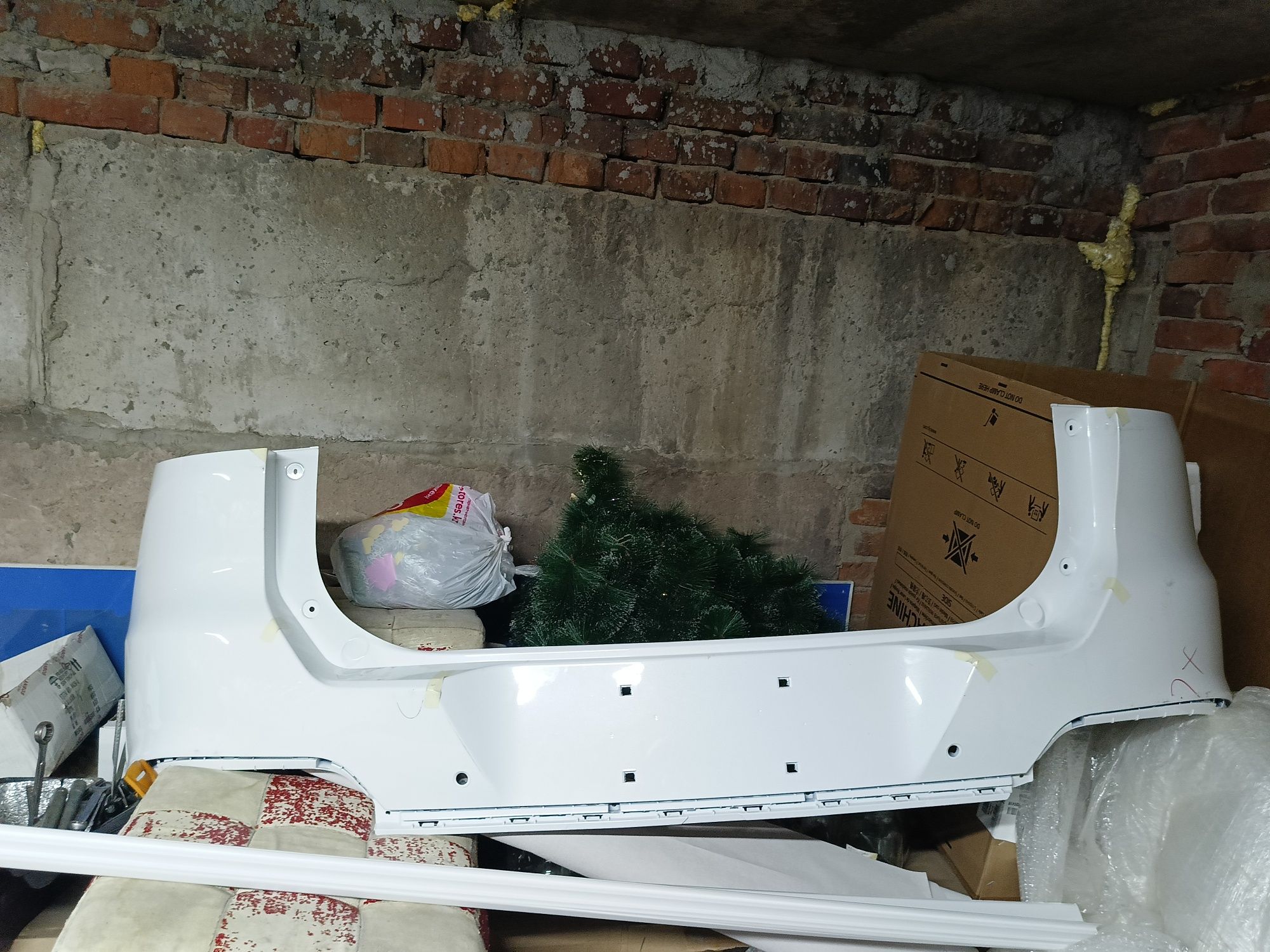 Продам задний бампер нижняя часть Черри тиго 7 про.
