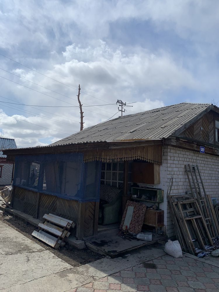 Продам дачу в хорошем районе