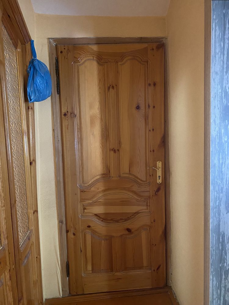 Продам дверь из дуба, в идеальном состоянии. самовывоз