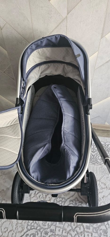 детскую модульную коляску 2в1 Luxmom 750