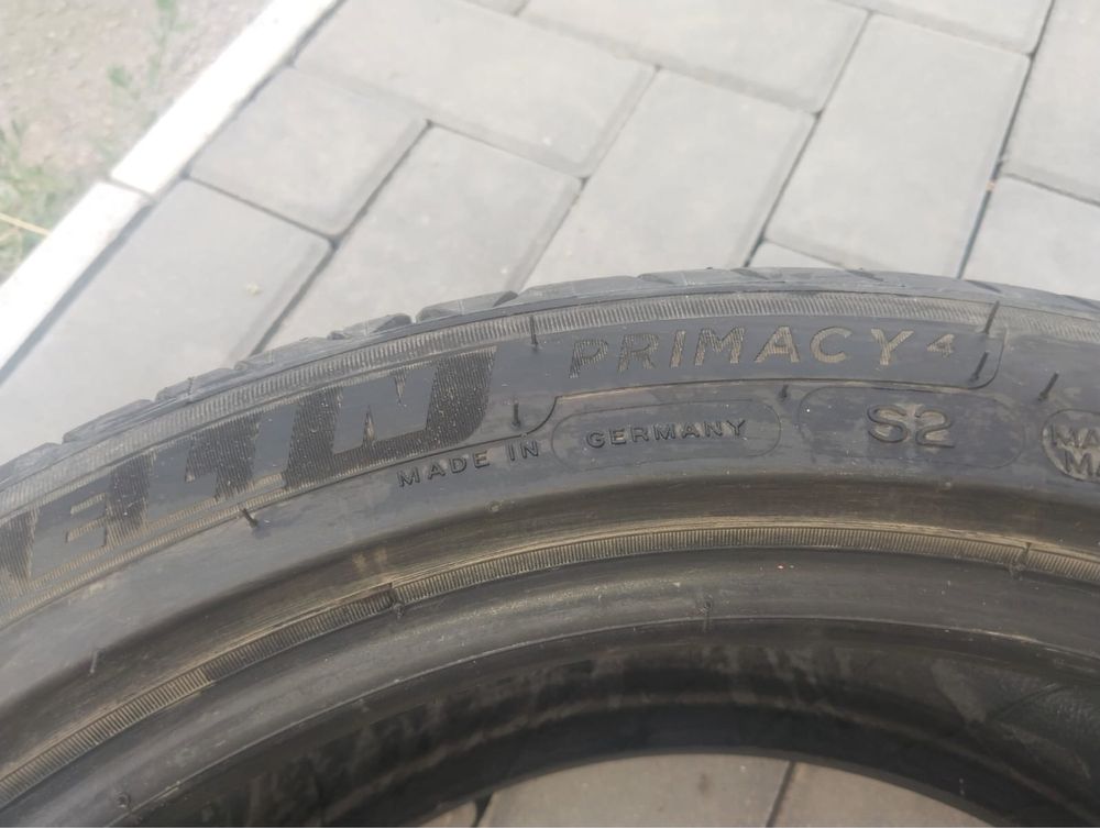 Продам колесо срочно от машины КИА