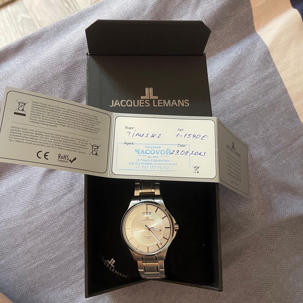 Продаю новый оригинальные часы Jacques Lemans