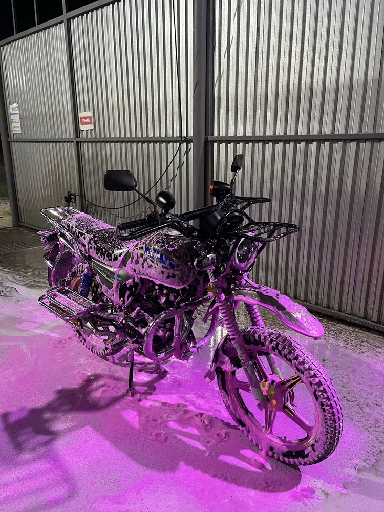 Продам мотоцикл LTM 200куб М9