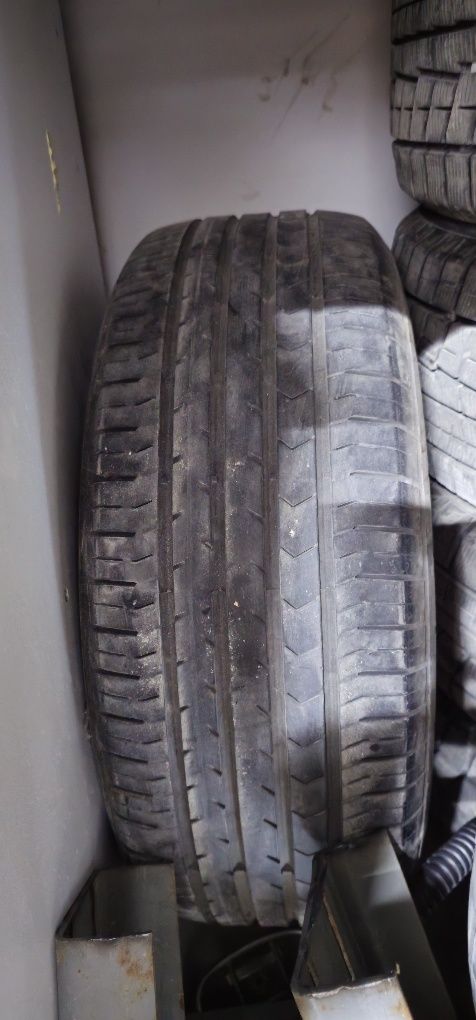 Шины 215/55/17 Continental