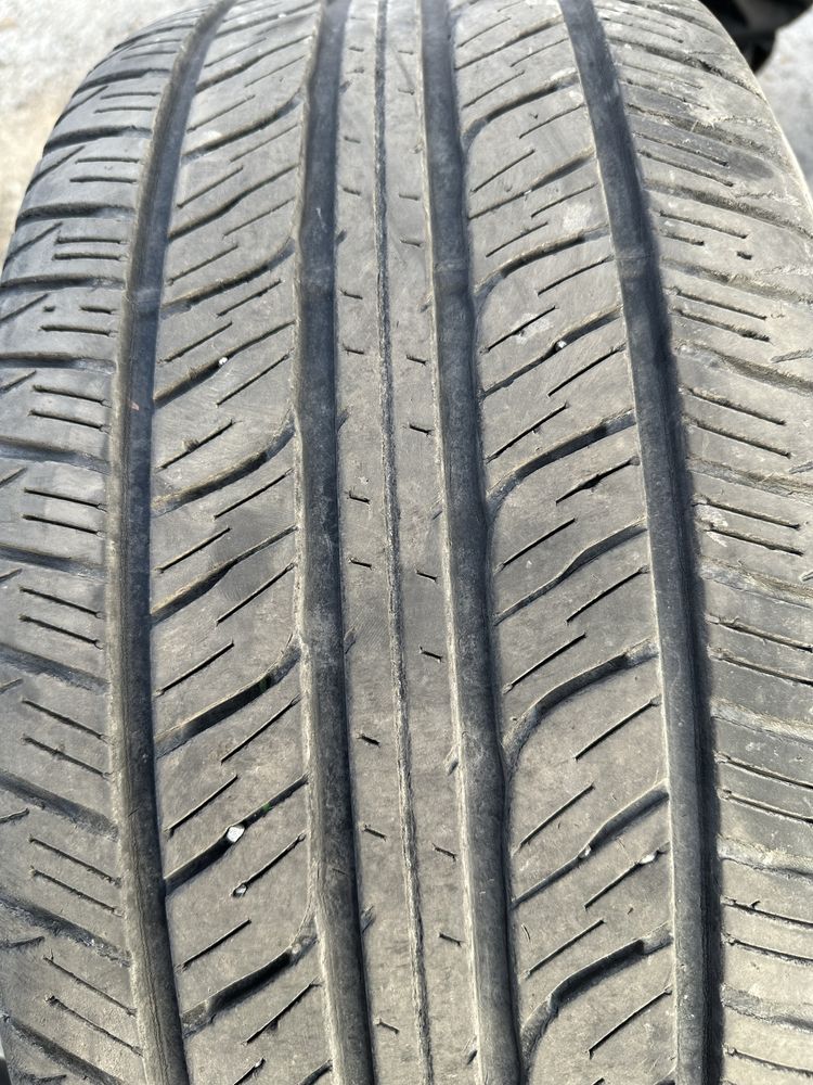 Продам резину летнюю. Dunlop 285/50/20