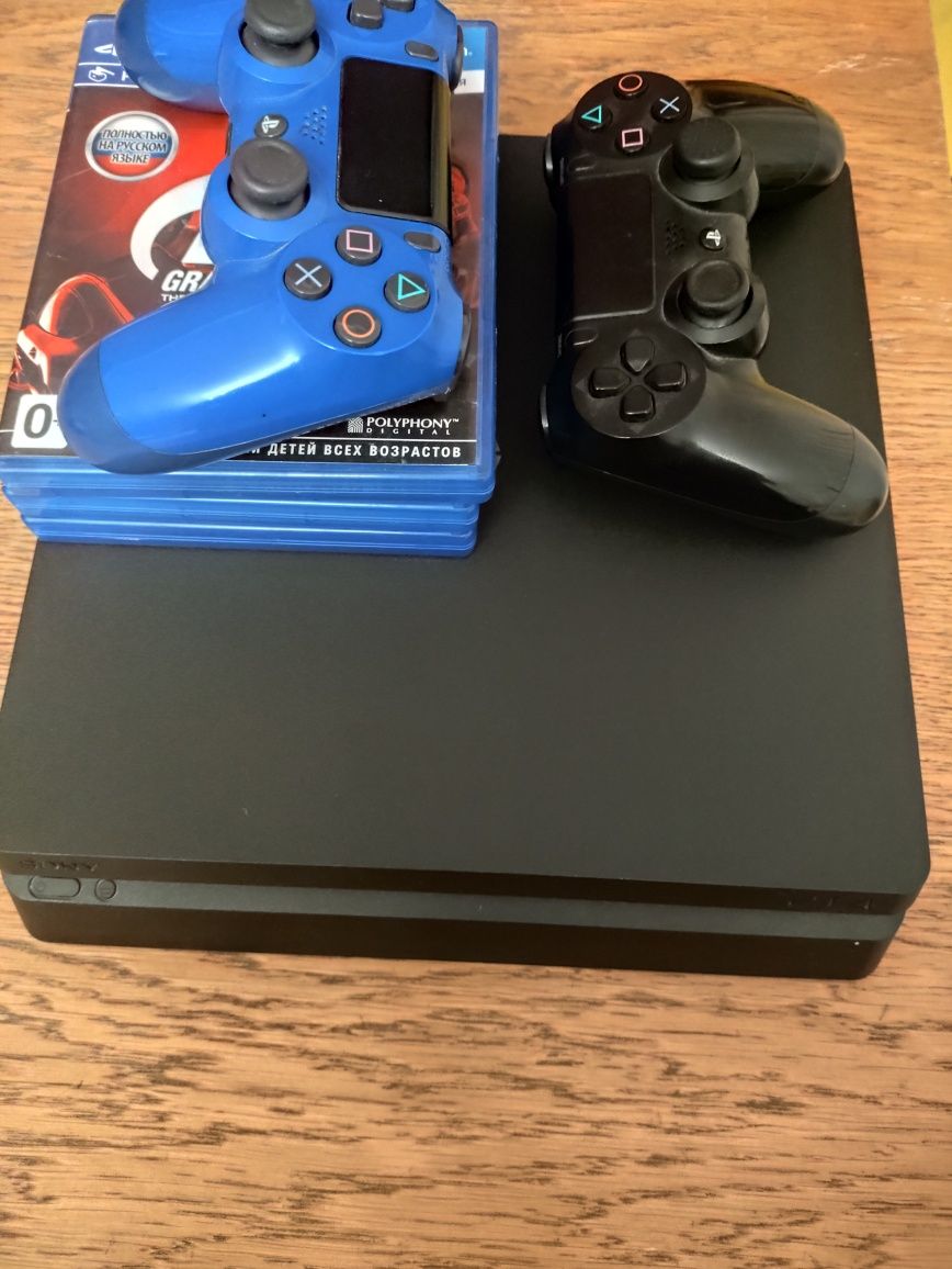 СРОЧНАЯ ПРОДАЖА!!! Playstation 4 slim 1 tb