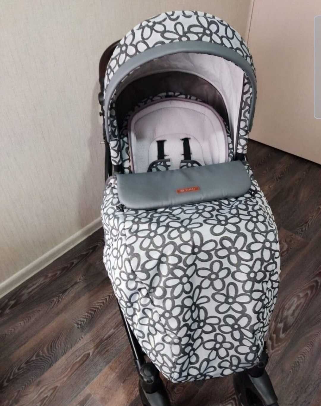 Детская коляска Tutis Nanni 2 в 1