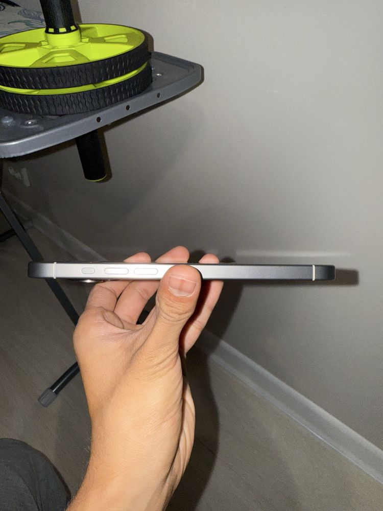 iPhone 15 Pro Max 256 ГБ – Натуральный Титан