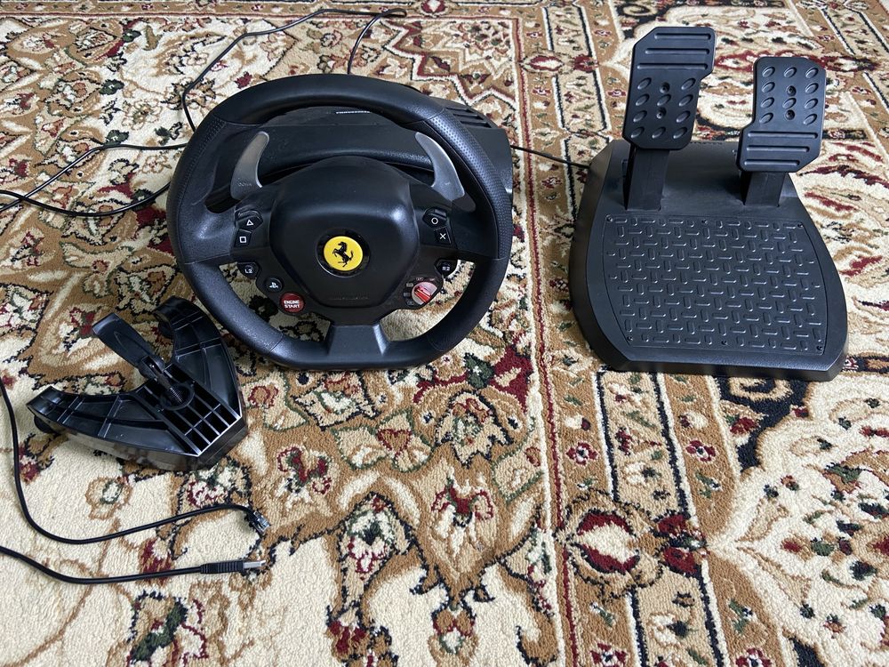 руль Thrustmaster T80 Ferrari 488 GTB Edition