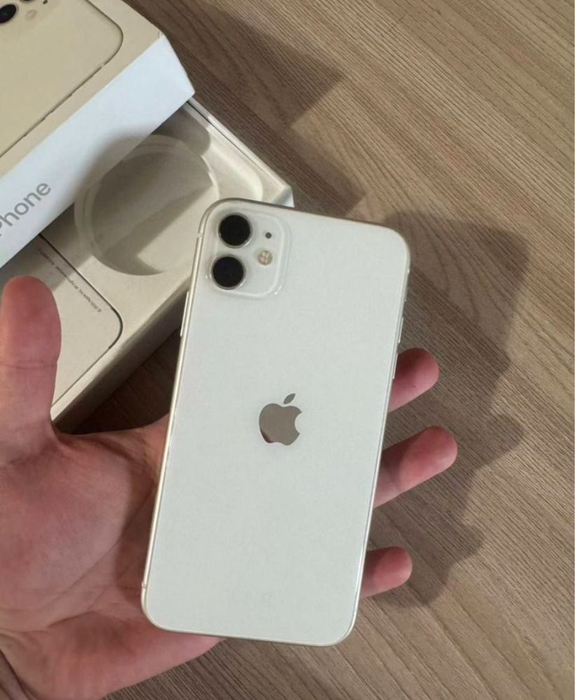 iPhone 11 с гарантией