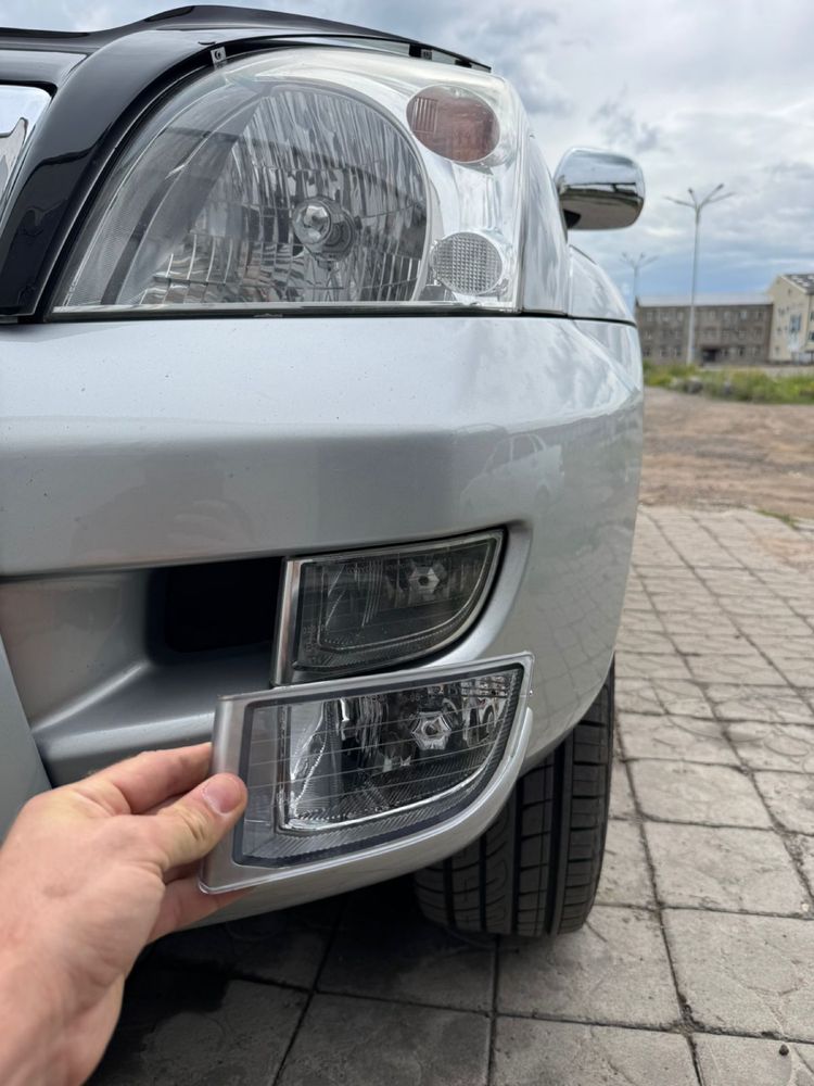 Линзы противотуманки птф в бампер Тойота Rav4 xa30