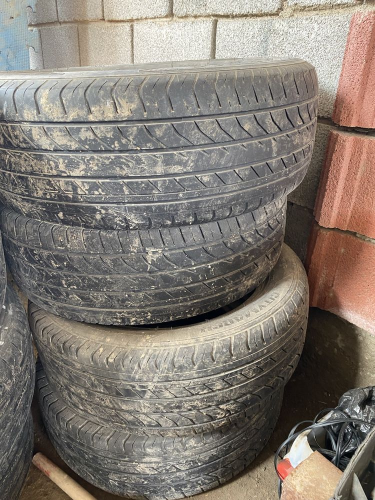 Шины нормальный состаяние 4 пара размер 205/55R16