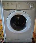 Продам рабочую стиральную машину INDESIT