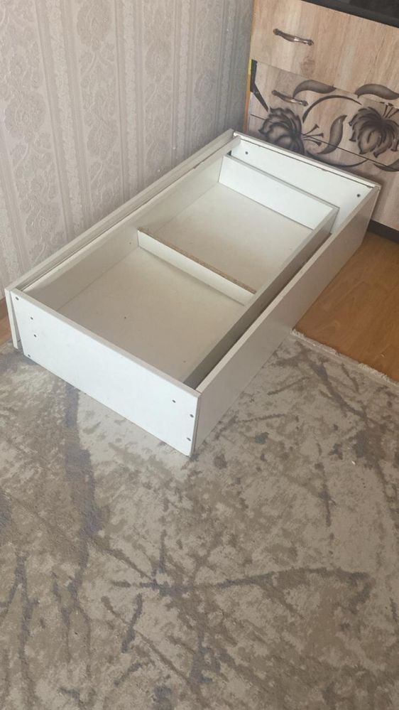 Отдам ящик под кровать детскую