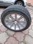 Шина с лекгосплавным диском 225/50 R17
