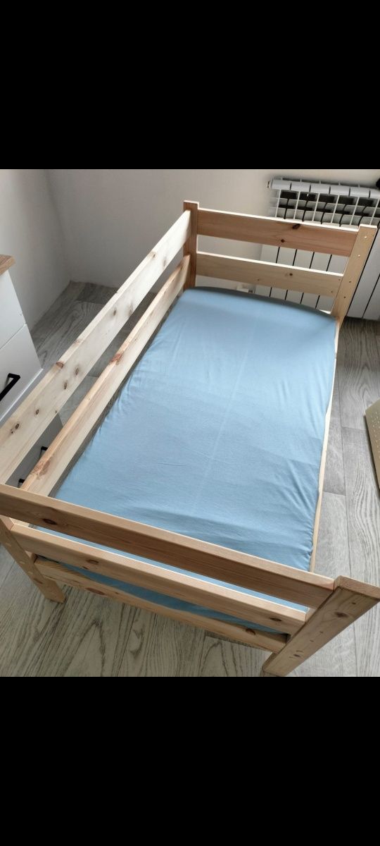 Продам детскую кровать