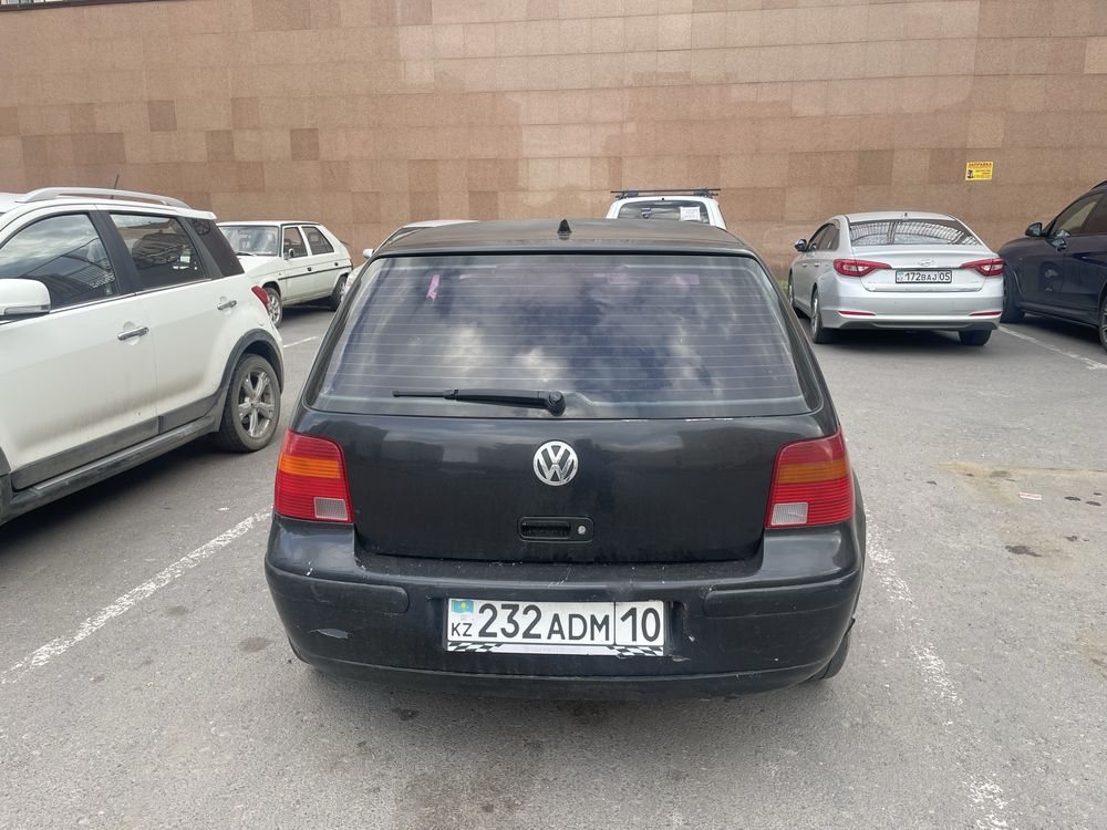 Обменяю гольф 4 1999г.в. 1.6л. АКПП